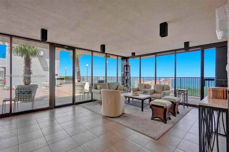 The Corinthian #9H image #41