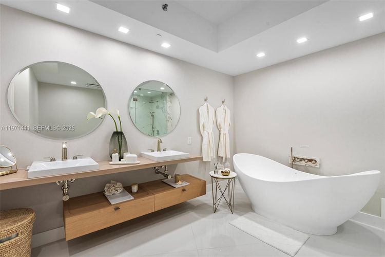 Trump Tower 1 #803 image #17