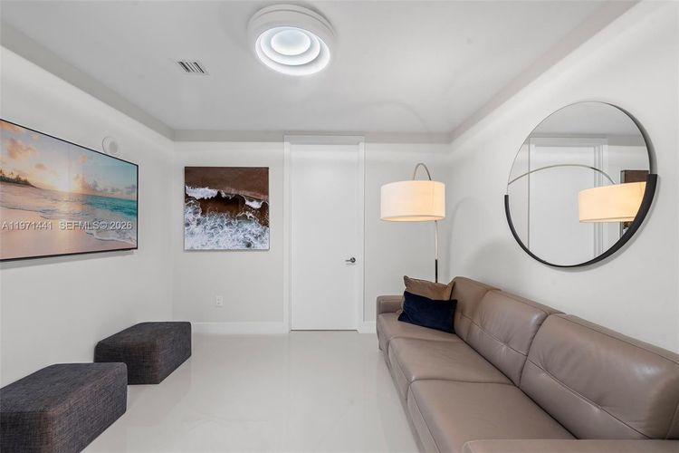 Trump Tower 1 #803 image #22