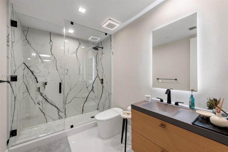 Trump Tower 1 #803 image #23