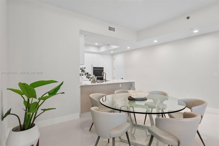 Trump Tower 1 #803 image #8