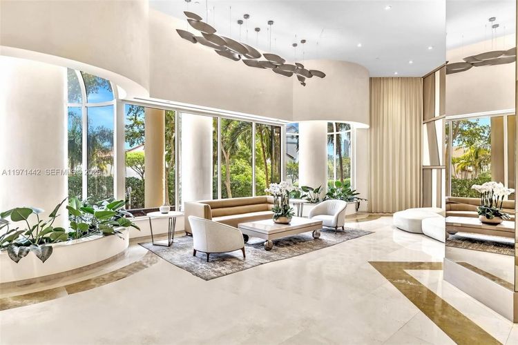 Turnberry Towers #3J image #23