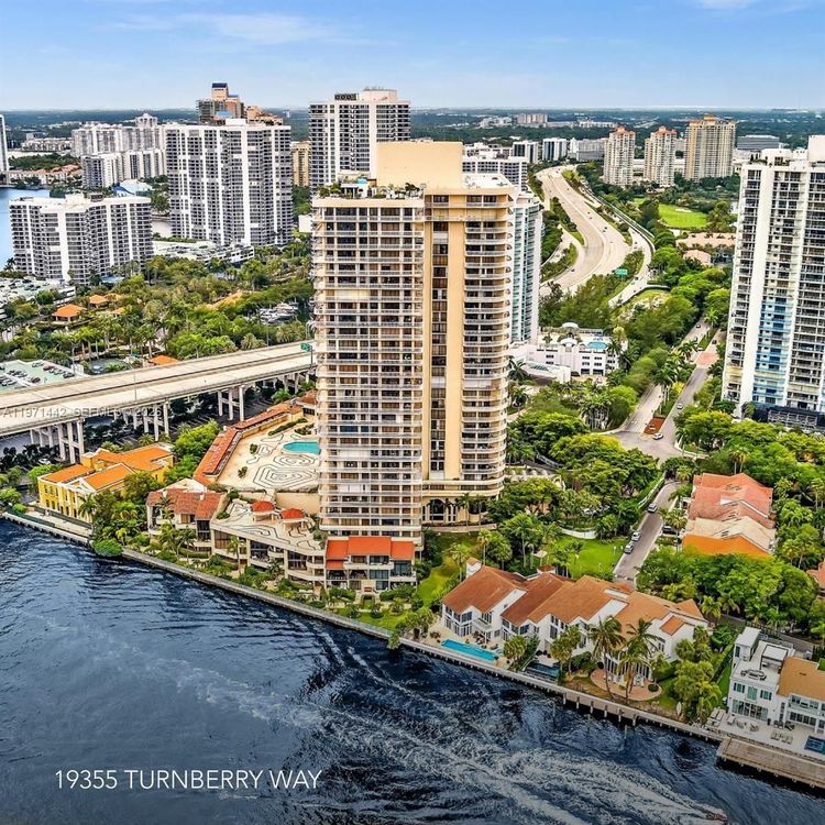 Turnberry Towers #3J image #26