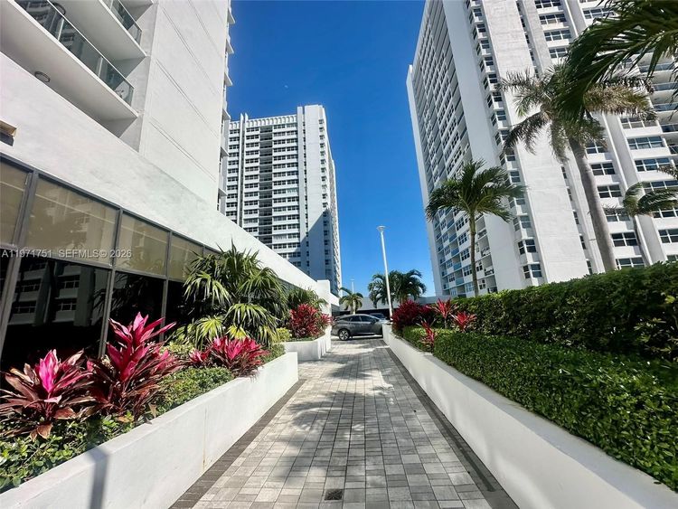 La Mer Estates #402 image #32