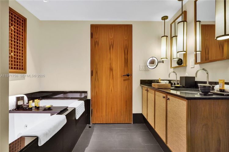 Setai #1805 image #32