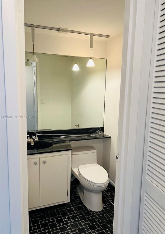 Brickell Bay Club #308 image #21