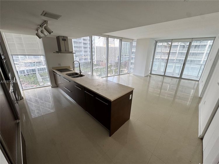 Icon Brickell II #1810 image #10