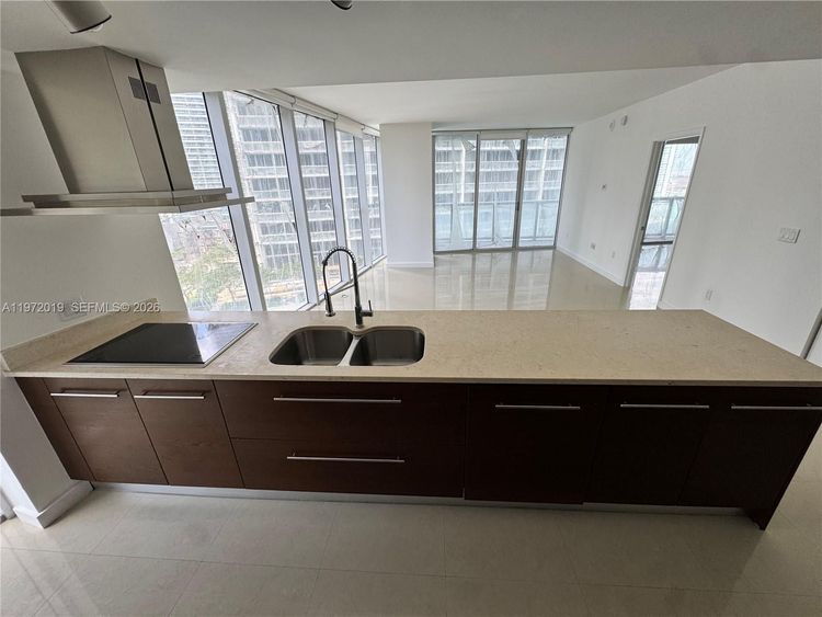 Icon Brickell II #1810 image #13