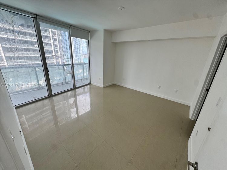 Icon Brickell II #1810 image #24