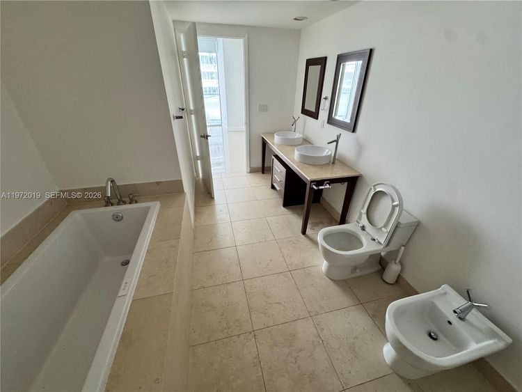 Icon Brickell II #1810 image #34