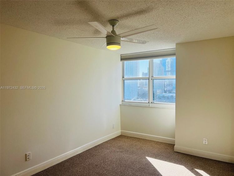 Isola #1601 image #22