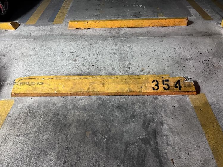 Isola #1601 image #43