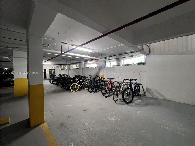 Isola #1601 image #44