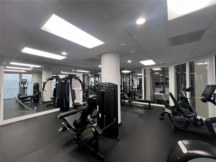 Isola #1601 image #51