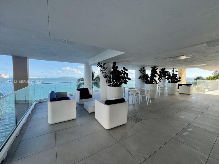 Isola #1601 image #54