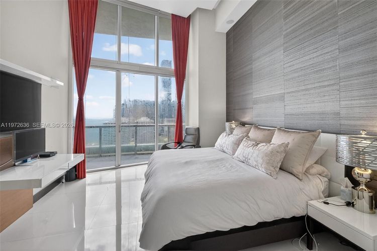 Icon Brickell II #2201 image #11