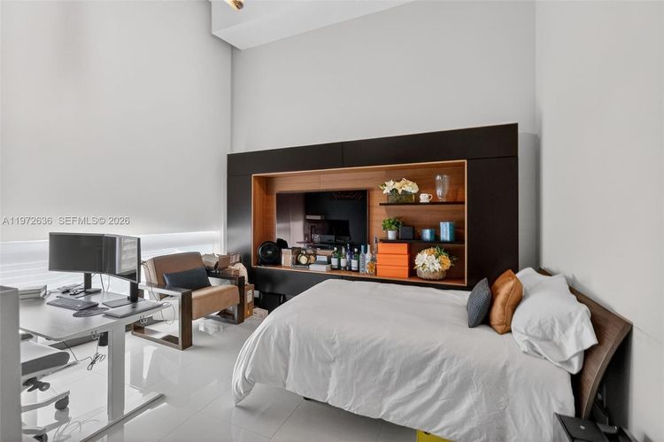 Icon Brickell II #2201 image #15