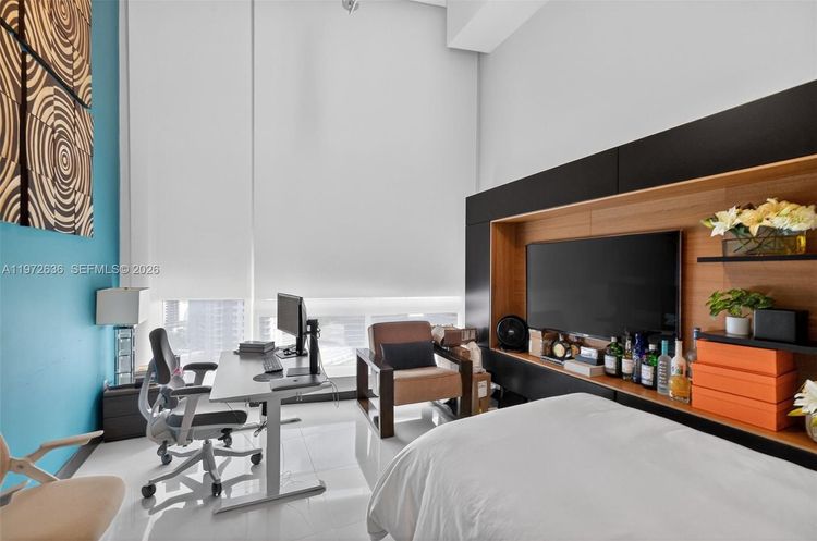 Icon Brickell II #2201 image #16