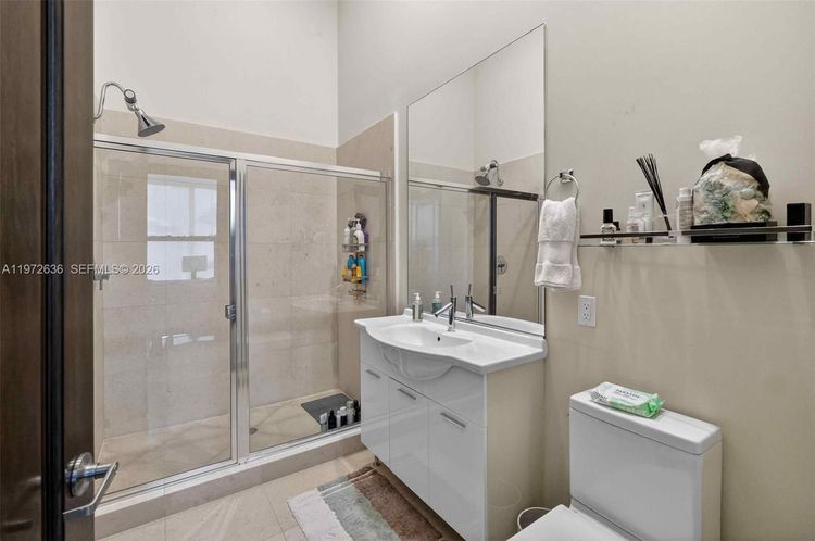 Icon Brickell II #2201 image #20