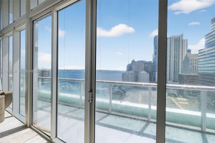 Icon Brickell II #2201 image #6