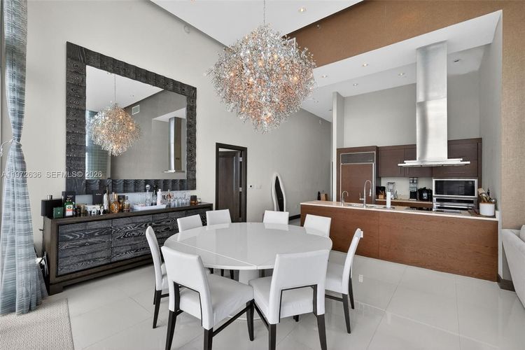 Icon Brickell II #2201 image #7