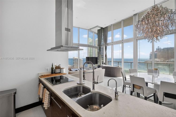 Icon Brickell II #2201 image #8