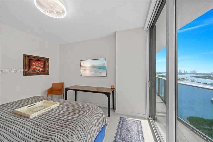 Aria on the Bay #2112 image #24