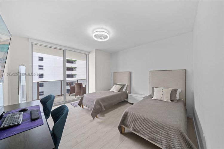 Aria on the Bay #2112 image #26