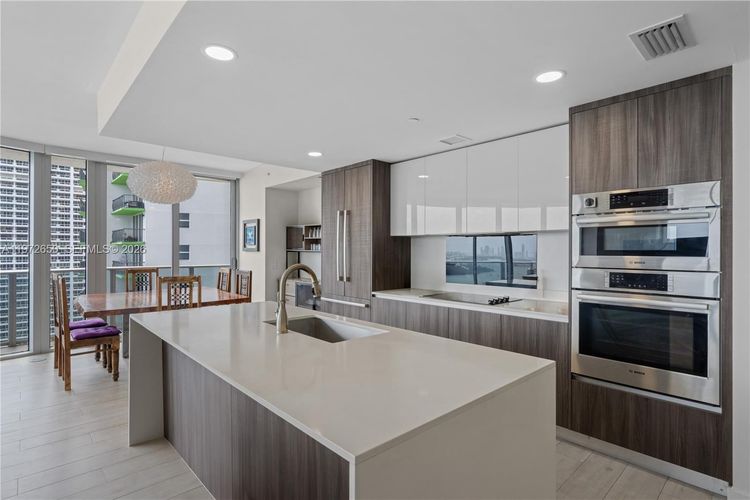 Aria on the Bay #2112 image #9