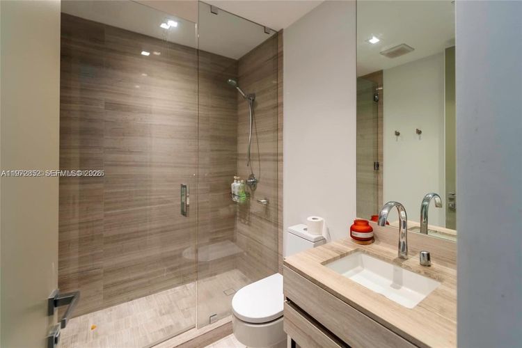 Residences by Armani Casa #3004 image #31