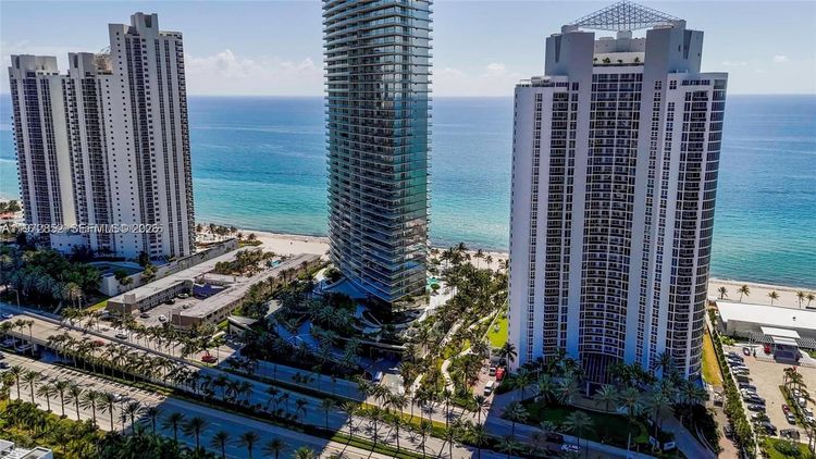 Residences by Armani Casa #3004 image #47