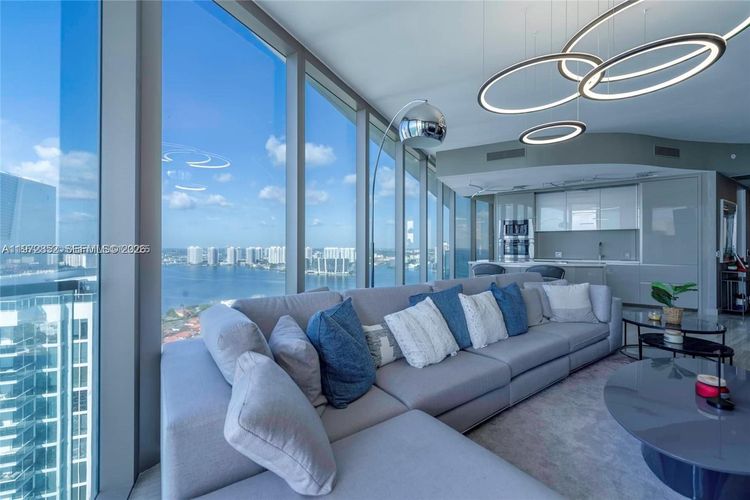 Residences by Armani Casa #3004 image #8