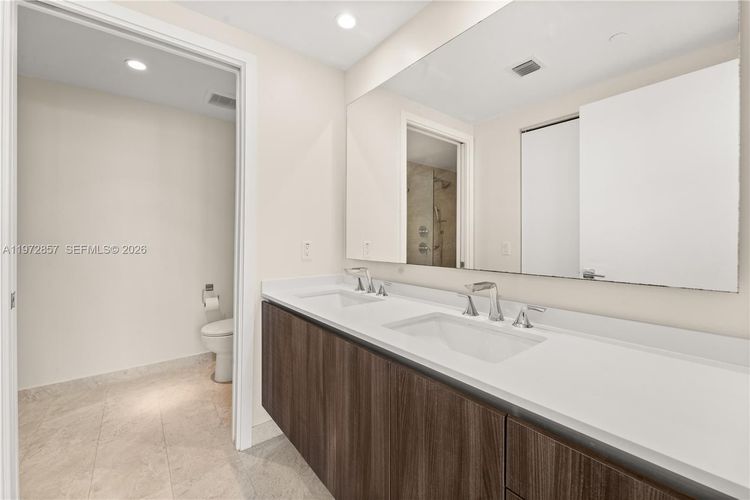 Aria on the Bay #4703 image #14