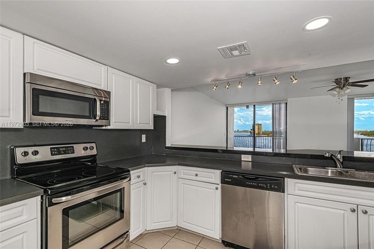 The Venetia #603 image #13