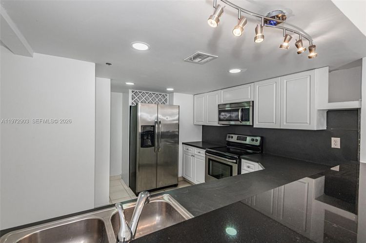 The Venetia #603 image #8