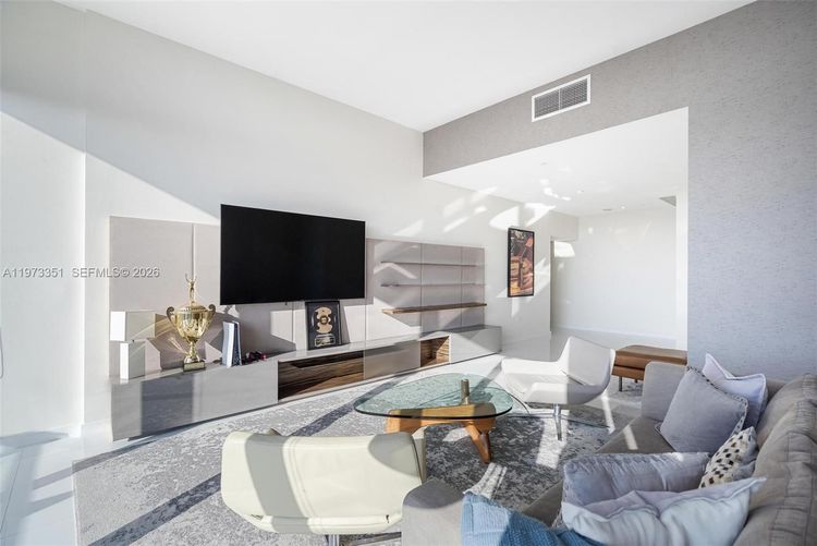 Rise Brickell City Centre #4203 image #11