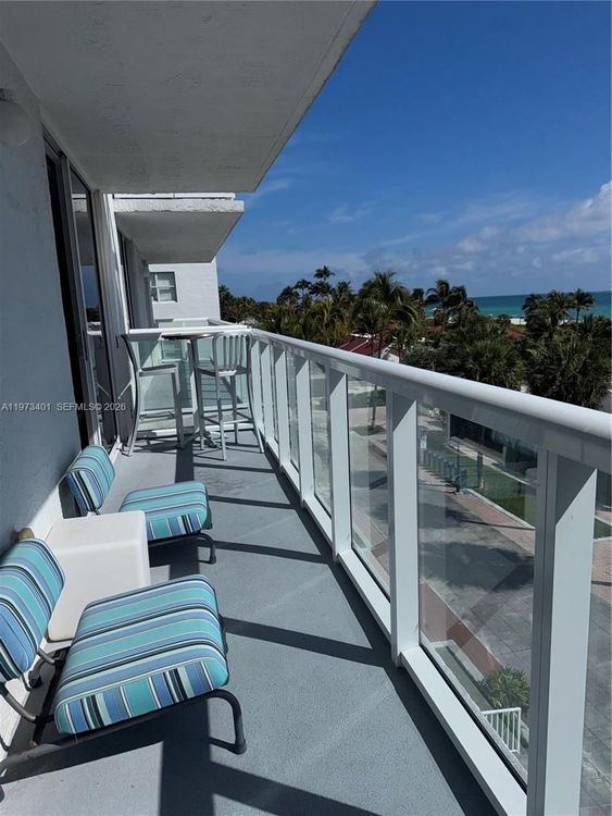 Royal Club Condo #405 image #15