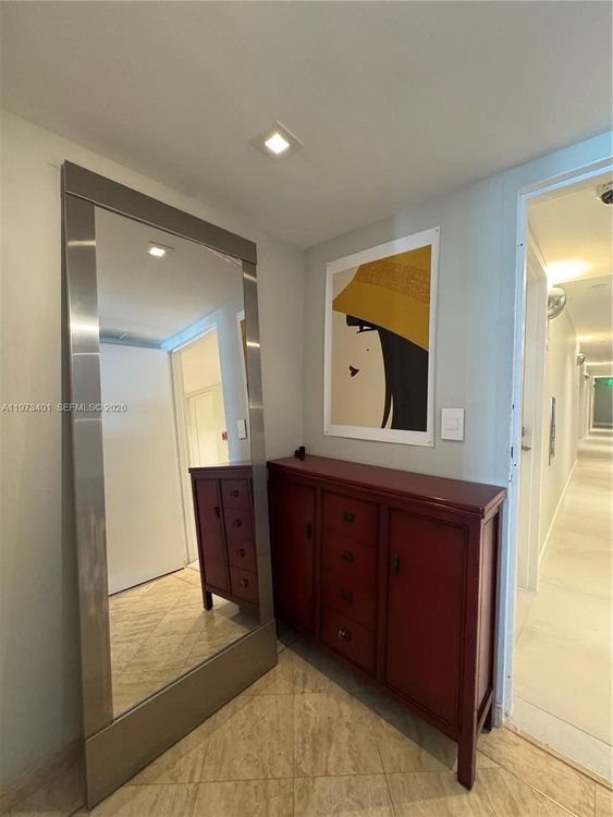 Royal Club Condo #405 image #23