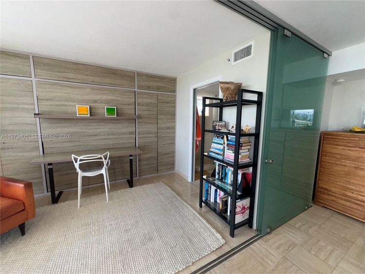 Royal Club Condo #405 image #9