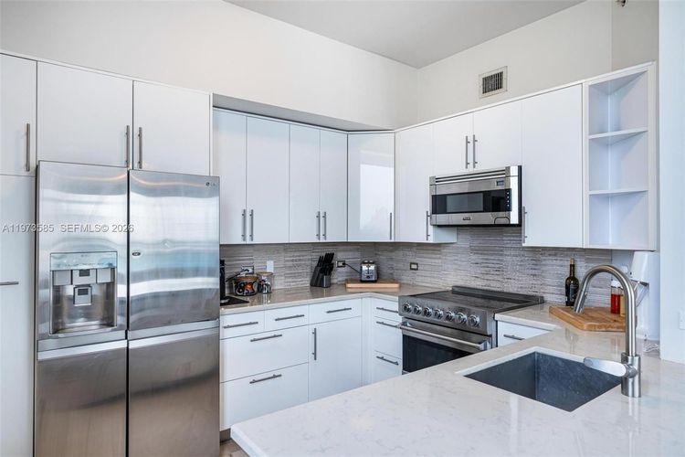 New Wave Condo #10A image #6