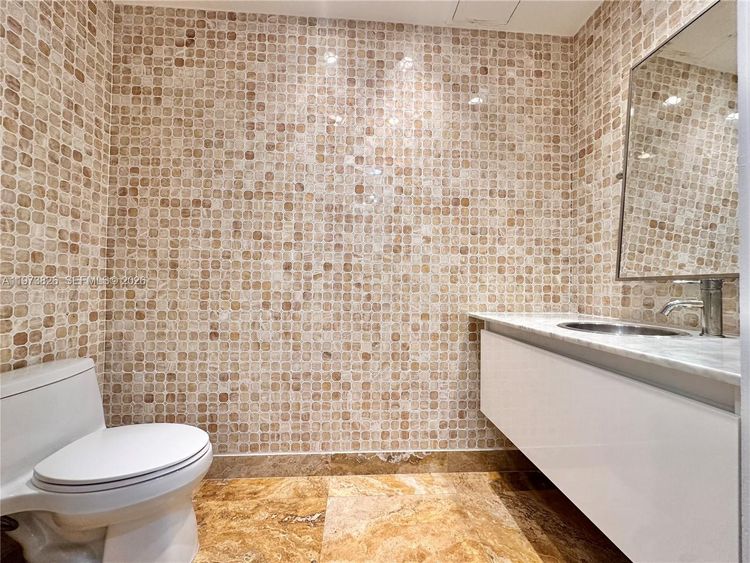 Avenue 1060 Brickell #201 image #10