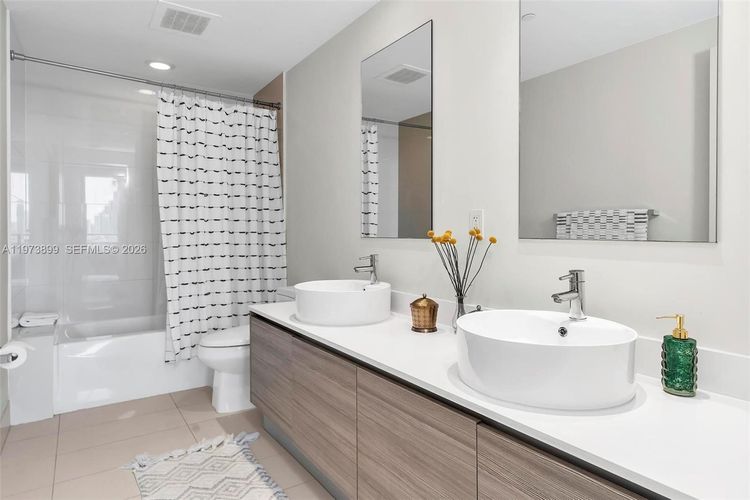 Hyde Midtown #2502 image #12