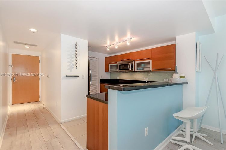 Vizcayne North Tower #1005 image #7