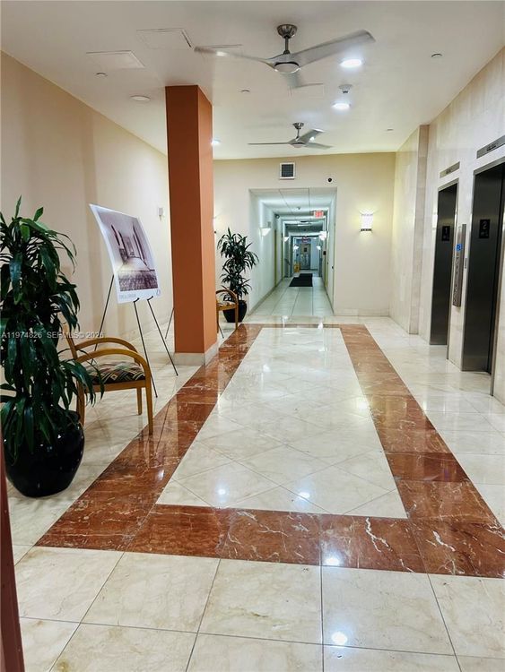 Corinthian Condo #14A image #14