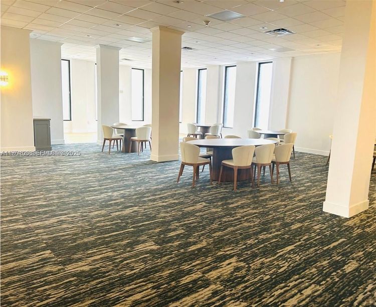 Corinthian Condo #14A image #37