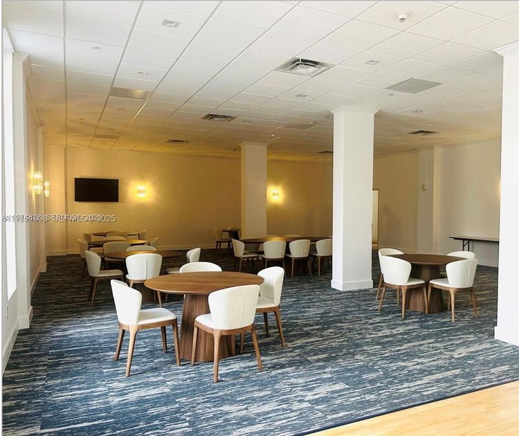 Corinthian Condo #14A image #38