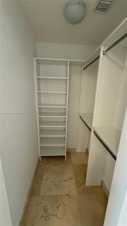 Valencia Grande #305 image #20