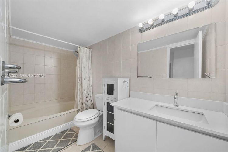 Oceanview Park #1001 image #17