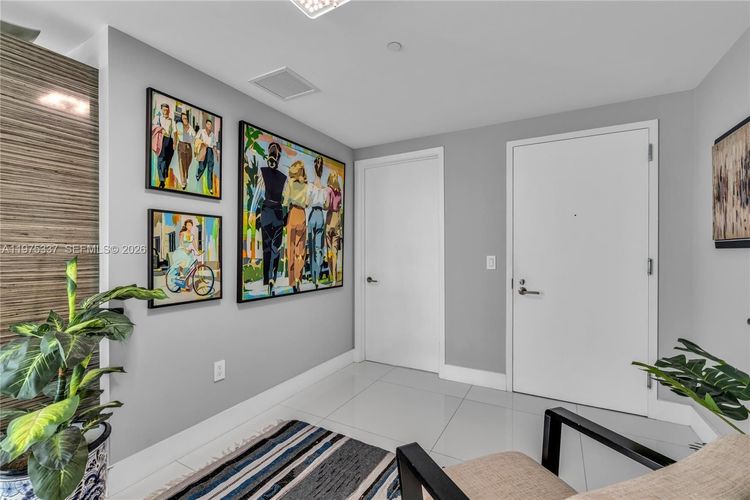 Icon Bay #1708 image #11