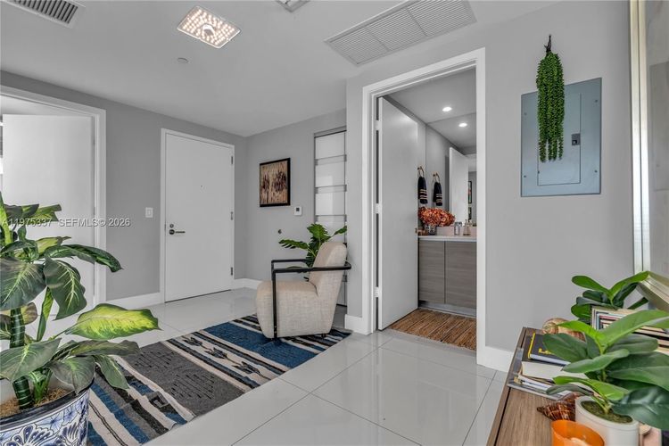 Icon Bay #1708 image #13